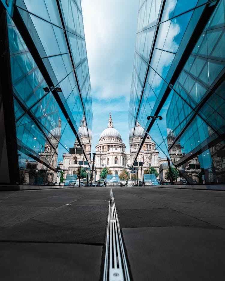 ai_can_enable_and_unlock_decarbonisation_of_buildings